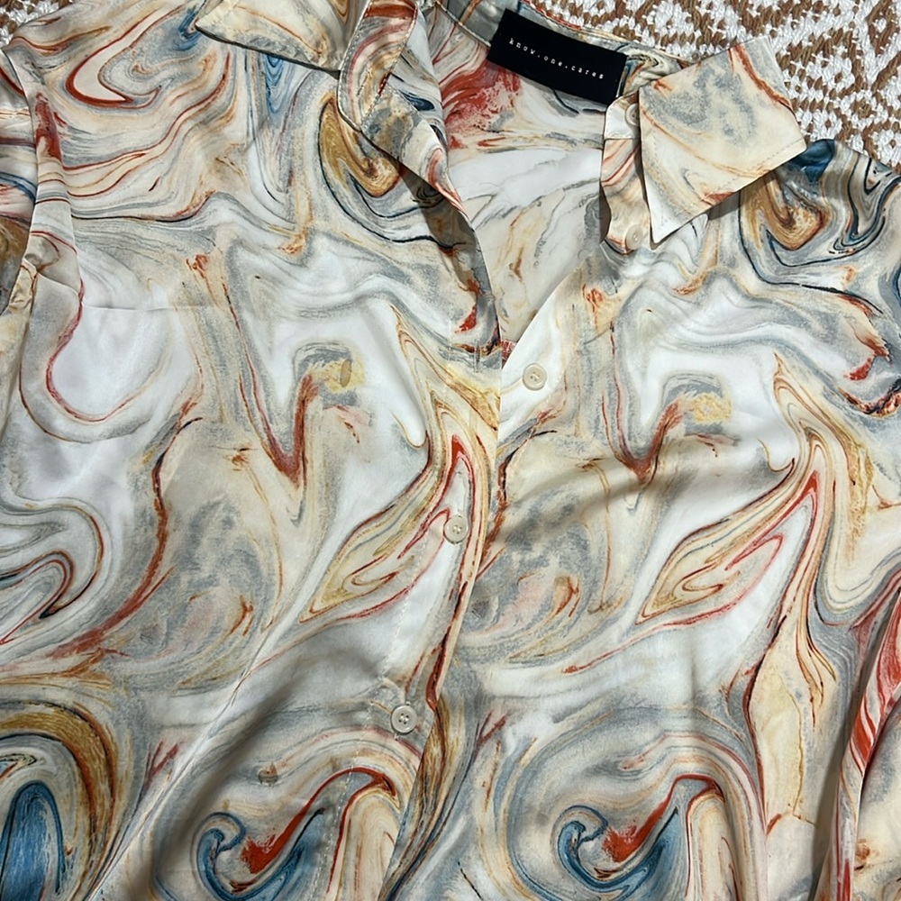 Ladies soft watercolor silky blouse. Know one cares brand